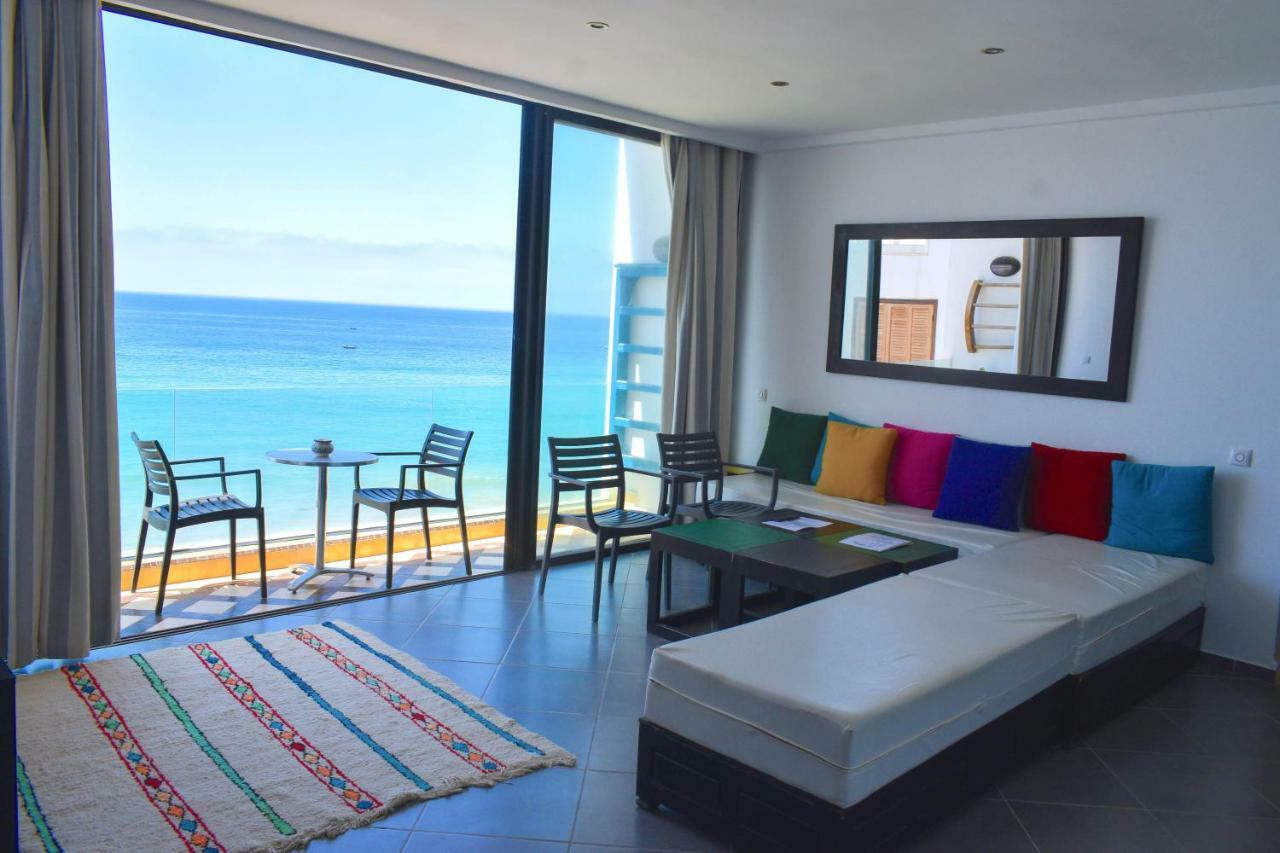 Bouad Seafront & Appartement